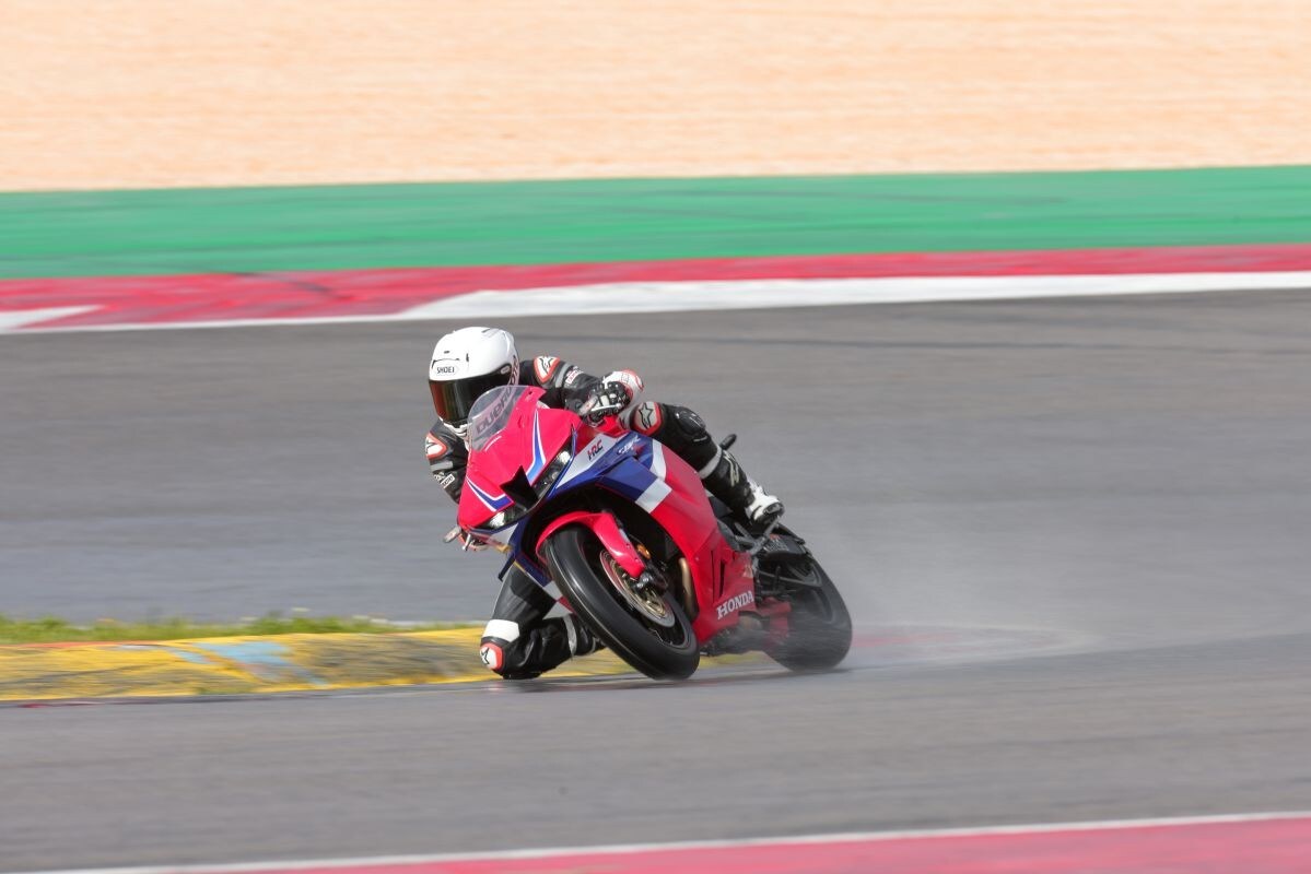 Honda CBR600RR: quanto ci sei mancata! +VIDEO+